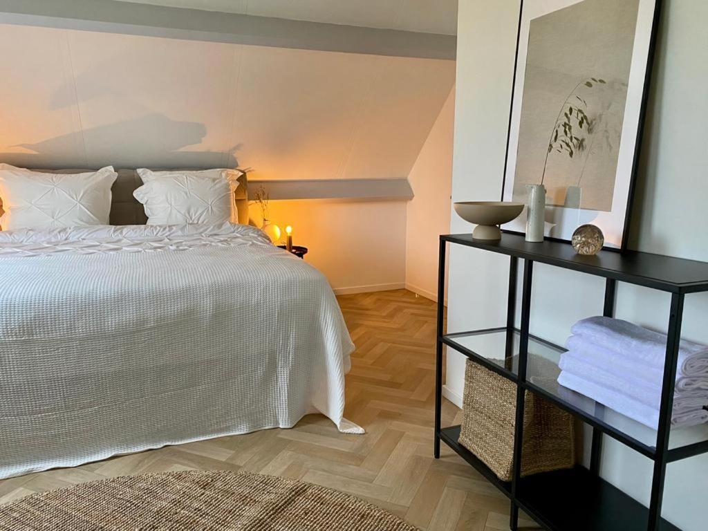 Guesthouse At The Amstel River With 2Br 2Ba And Garden Amstelveen Exteriér fotografie