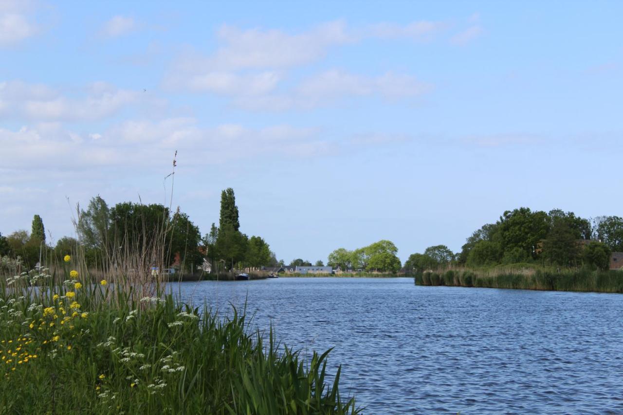 Guesthouse At The Amstel River With 2Br 2Ba And Garden Amstelveen Exteriér fotografie